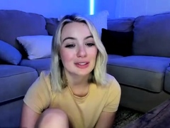 Blonde teen Sierras first erotic masturbation video