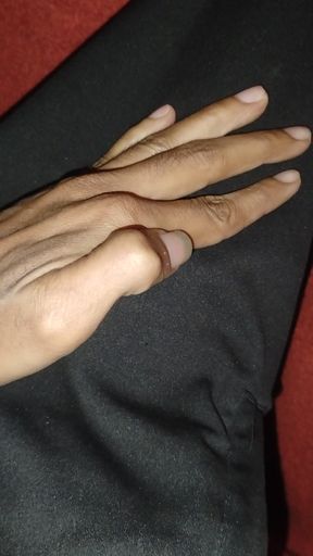 Who wanna this finger inside their ass or pussy