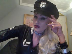 Kommissarin Diva Bizarre !