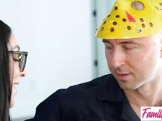 Madison Wilde & Lexi Luna Get Their Twat Filled for Halloween