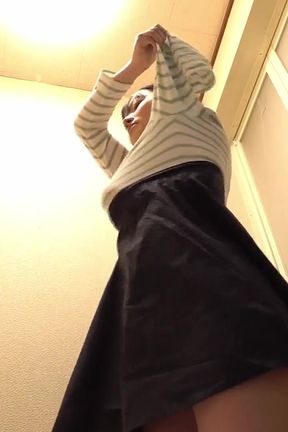 Flat Chest Shaved Pussy Niece's Secret Bathroom Sex Tape -2