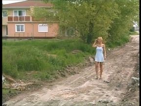 Solo pee girls - Barbie B.&#039;s second time pee