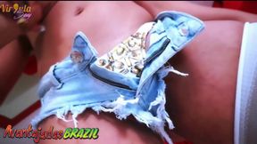 Beautiful Brazilian Transsexual Cumming in the Handjob