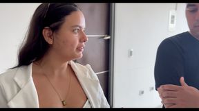 REAL ESTATE AGENT FUCKS A CLIENT WHILE SHOWING A HOUSE