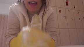My Stepsister in Yellow Dishwashing Gloves Takes a Bath with a Dildo and Lots of White Foam and Soap