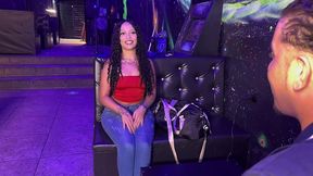 contratei uma estagiaria pra minha balada sera que ela passou no teste