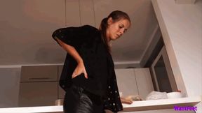 Ivanka High Heels Stuck - 4K MP4