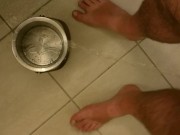 Sammy Austin Pissing and bathing foot in hotel ice bucket