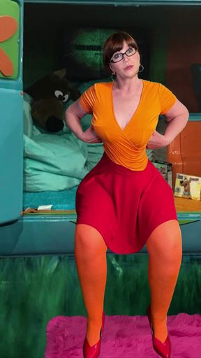 Granny Velma Dinkley's Pussy Licking &amp; Fucking Quick Carnal Compilation 62021COMP   Clip 3