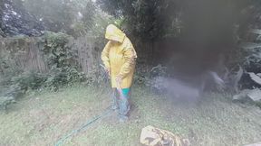 Muddy Rainwear Rinse Off