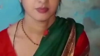 Reshma Bhabhi&#039_s boyfriend, who studied with her, fucks her at home