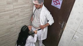 medico e enfermeira nao resistem e trasam no banheiro do hospital durante o plantao