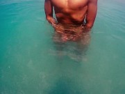 Hot teen cums underwater