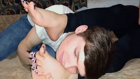 Gone crazy about her feet with new pedicure WMV