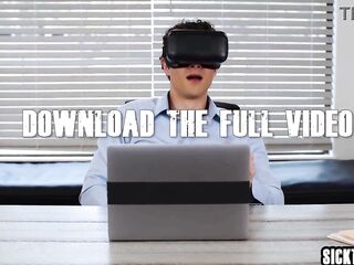 Large butt Lalin girl gave a fellatio to large weenie stud whilst this chab enjoyed porn in VR