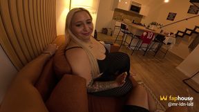 Curvy Thick Budapest Hungary Girl Convinced Into VR Sex