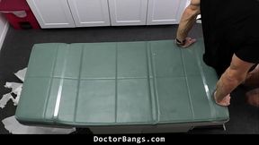 Mimi Monet Fakes Pain for Doctor&#x2019;s Note - Gets Banged