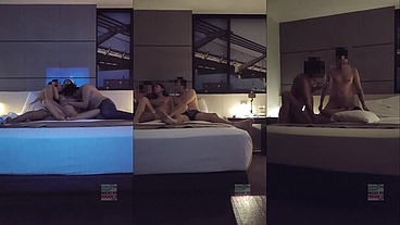 Chica Petite, lleva toda la vida con su novio jamas ha probado ni sentido otra verga y hoy se dedicara a mamarla y reicbir leche mientras se la cojen. Trio HMH soft