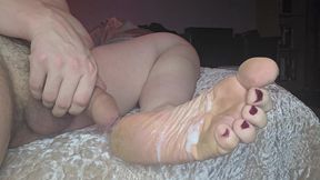 i jerked off and came on my foot
