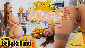 Juicer Gotta Juice With Bella Rolland