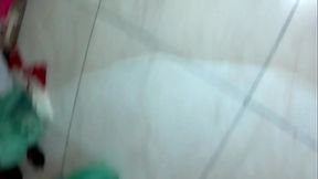 Monique Albuquerque fazendo um boquete na csaa do sogro.