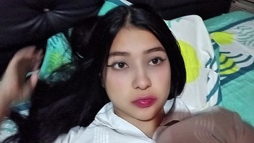 Chica universitaria caliente masturbándose después de clase ( XVIDEOS RED)
