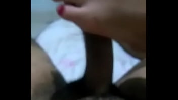 Footjob da safada ensinando