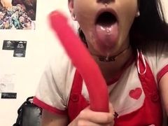 Amateur Webcam Teen Masturbates And Teases