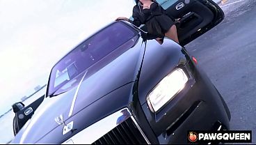 PAWG Queen Ryan Smiles twerks on Rolls Royce