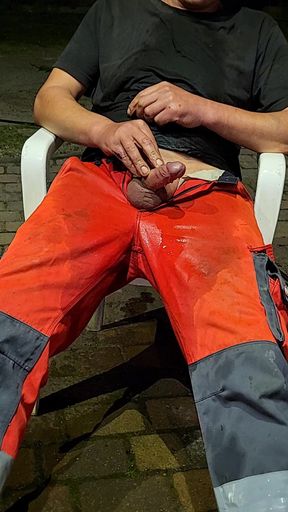 Jerking off with a lot of piss