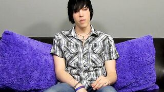 Emo fingers his ass and masturbates after being interviewed