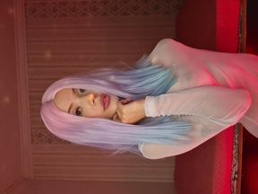 American otaku girl gives the best blowjob in her room