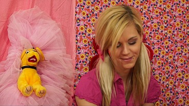 When dad choses a babysitter - Sindy Vega