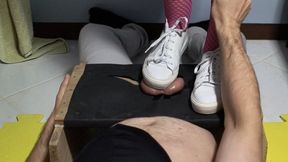 606 Sylvanas crushing slade's testicles on the ballbusting board with sneakers