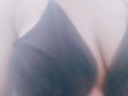 بزازلي مقيمين بغيت شي زب كبير يتحك فوق منهم اححح تايفيض حليبو عليا