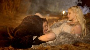 Throne Games - Mother Of Dragons