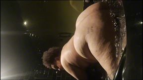 nada melhor que uma hidro e uma boa foda com a bbw trans mamifera