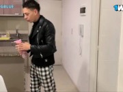 HERMOSA JOVEN MODELO ARGENTINA SE FOYA A SU AMIGO GAY