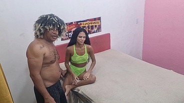 Novinha fudendo com um estudante