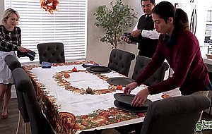 Maximus orders stepdaughter Ava to take care of Davids boner