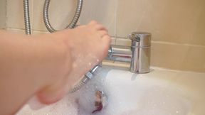 Bathtime with a Giantess