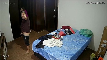Fui flagrado com minha esposa pelas cameras de segurança