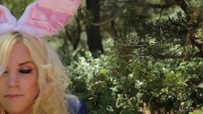 A Liz in Wonderland 1- Liz meets Blondie the Rabbit