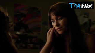 Laura Ramsey Culo, Melons Sequence in Are You Here