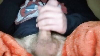 Late night masturbating and cumming solo