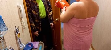 Doggy-style sex and blowjob to a courier