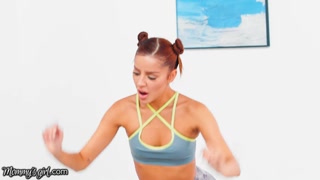 MommysGirl Vanna Bardot Has A Hardcore Fingering Yoga Training With Hot MILF Ryan Keely