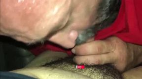 Amateur Daddy Leckt und Saugt