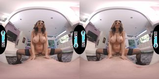 Lisa Ann hardcore VR porn video