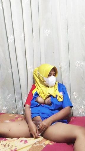 Indomaret Employee Girl Masturbates